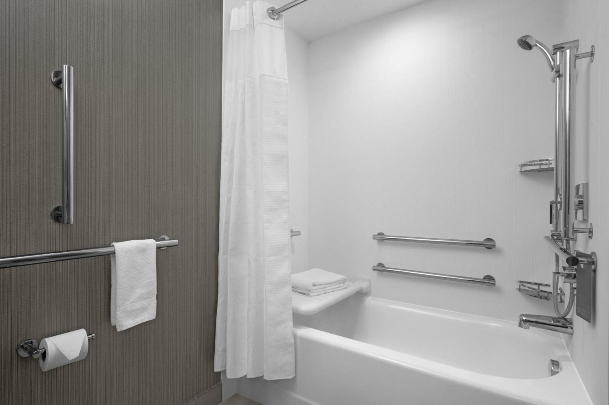 Courtyard By Marriott Clearwater Beach Eksteriør billede