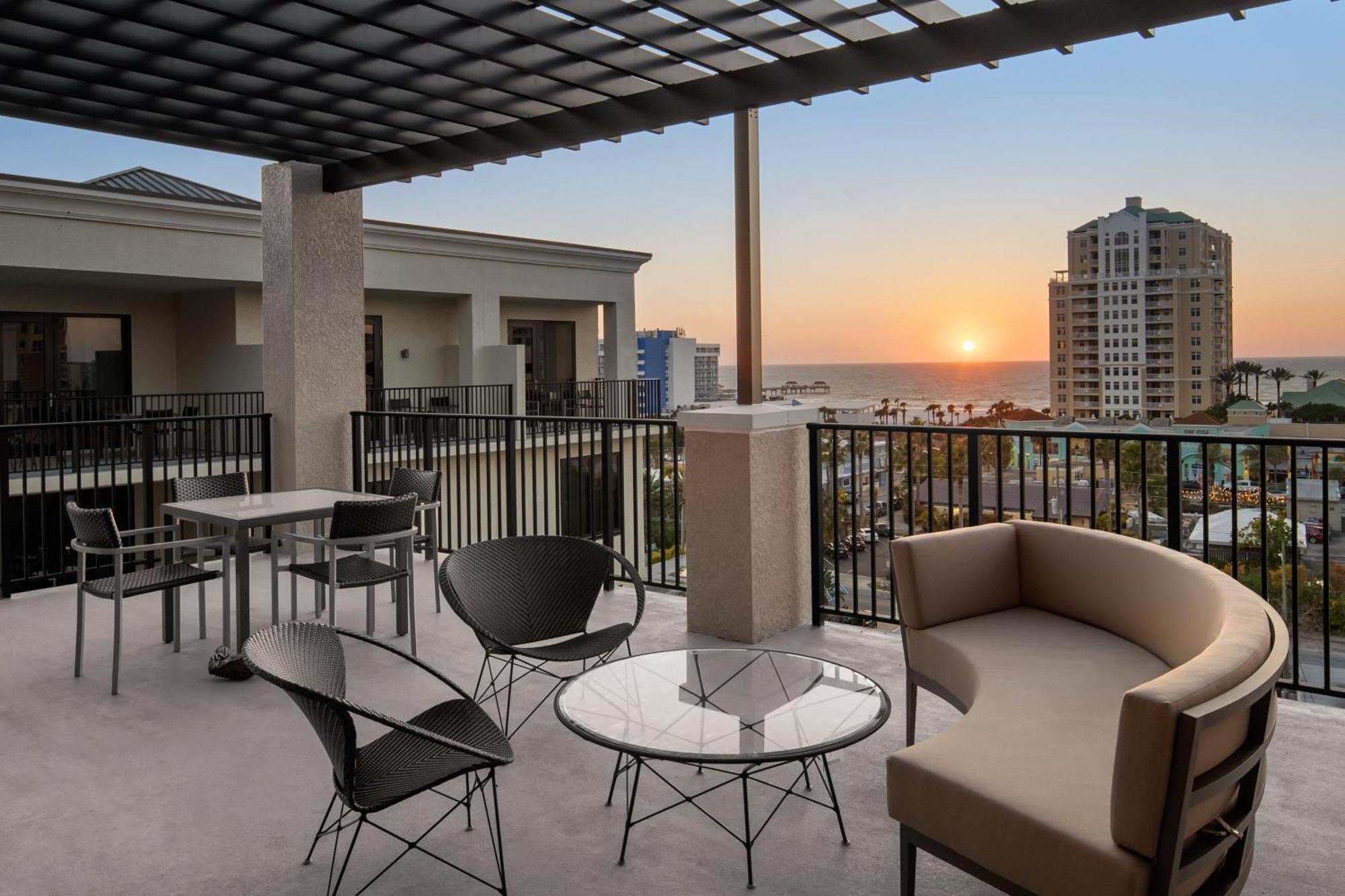 Courtyard By Marriott Clearwater Beach Eksteriør billede