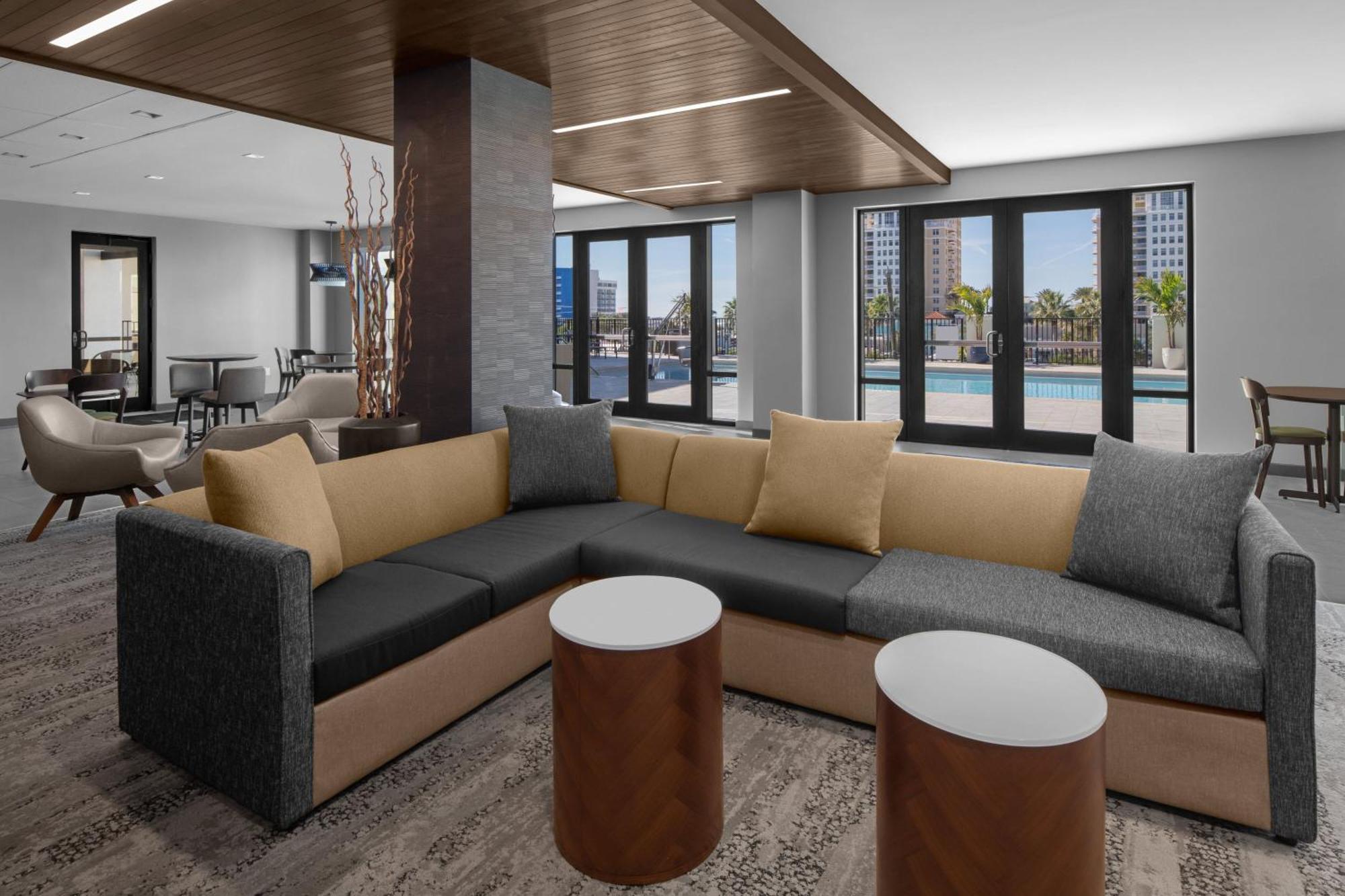 Courtyard By Marriott Clearwater Beach Eksteriør billede