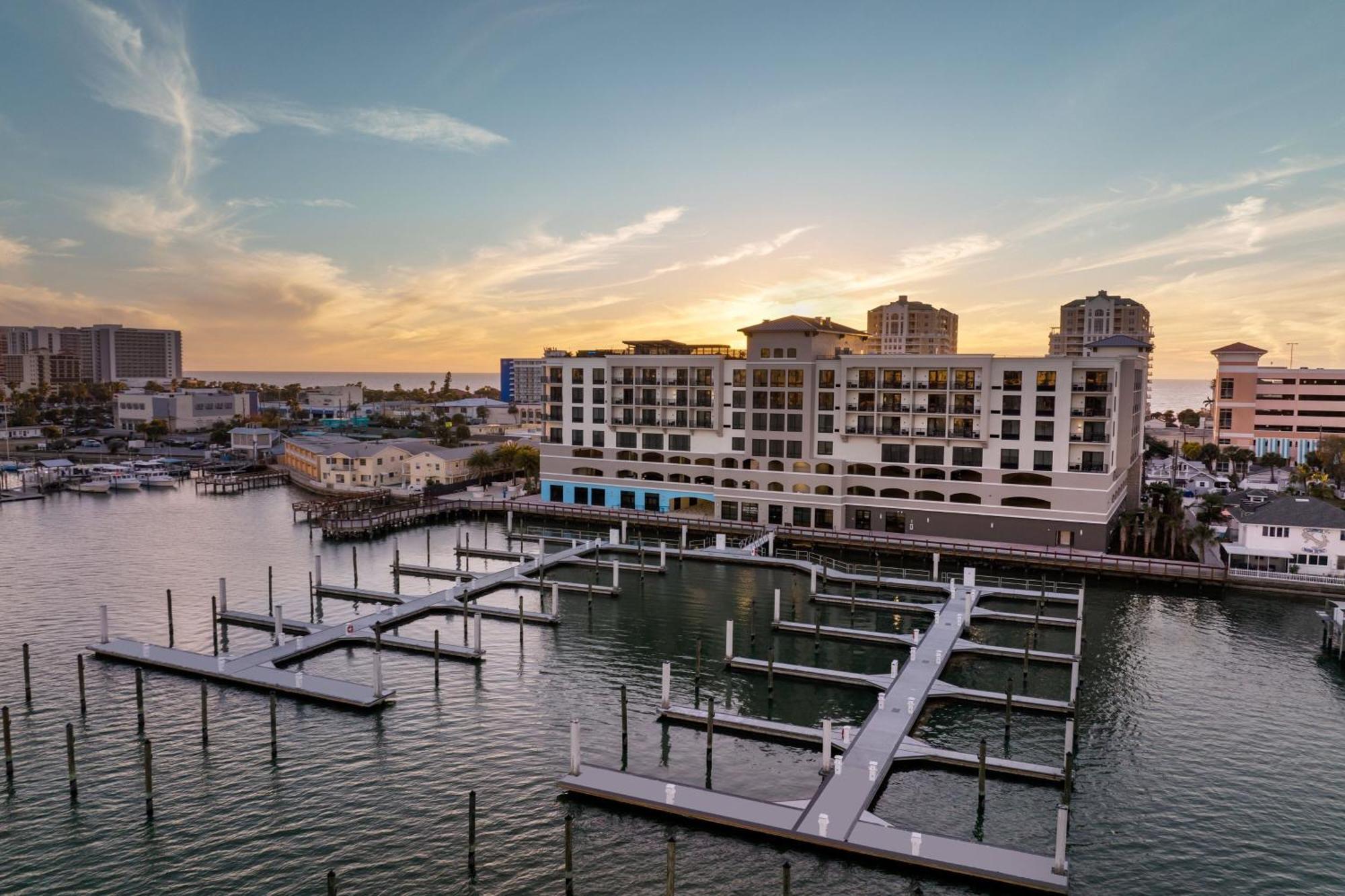 Courtyard By Marriott Clearwater Beach Eksteriør billede